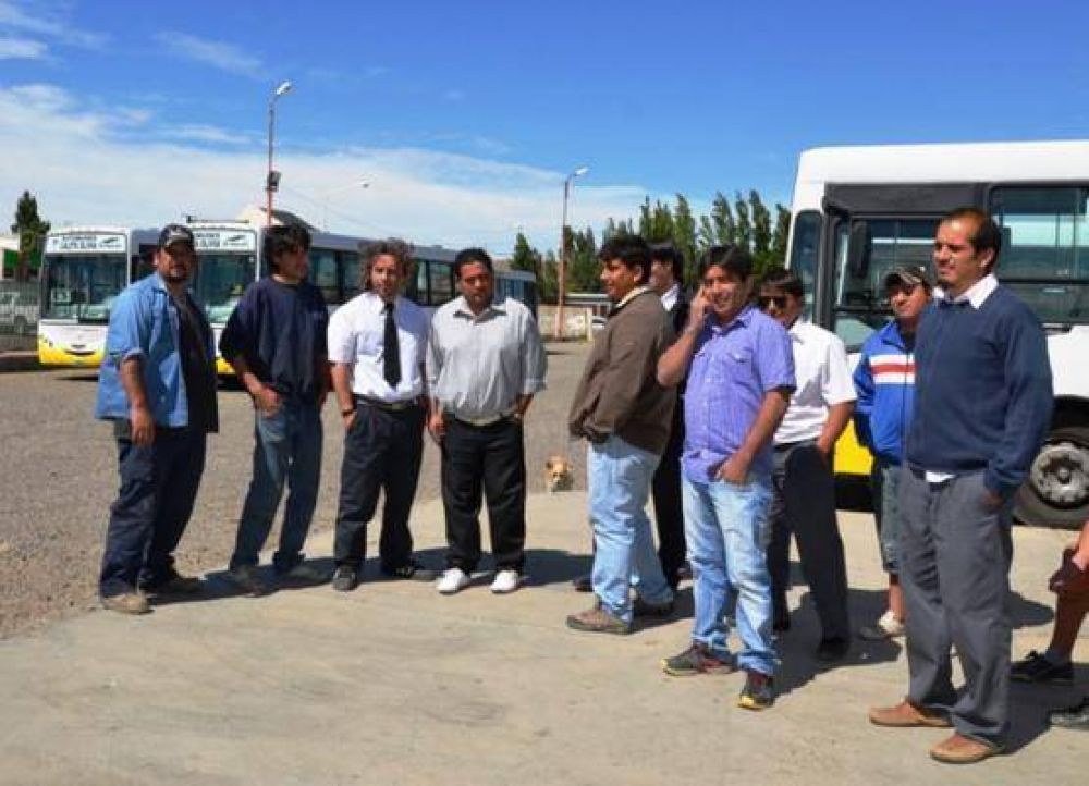 Caleta Olivia: choferes de transporte levantaron medida de fuerza
