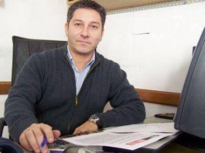 El diputado Pablo Far�as pide anular multas de la ruta 2