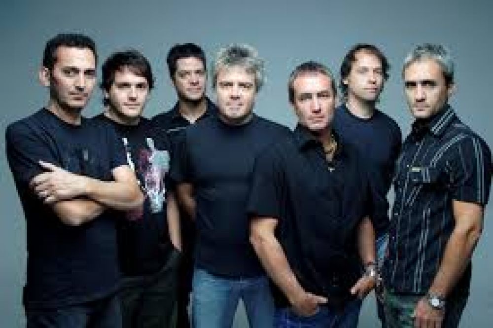 LOS PERICOS EN SANTA CLARA DEL MAR