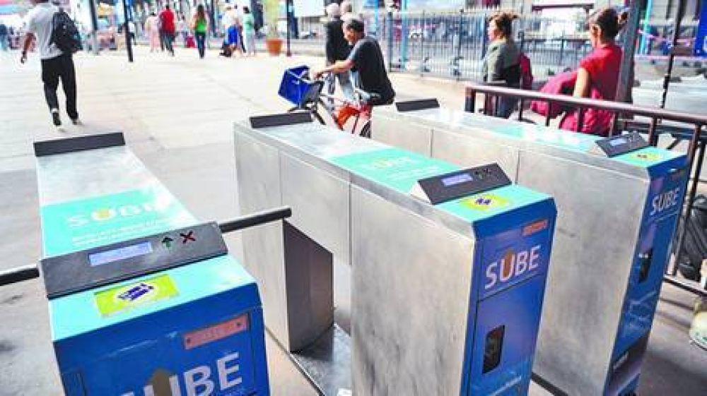Con la SUBE el Gobierno trata de que la gente pague por el tren