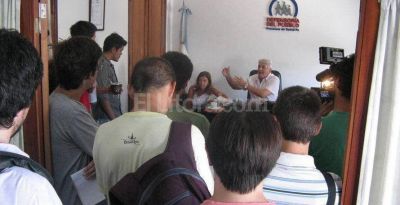 Leve descuento en la tarifa de los pasajes a Paran�