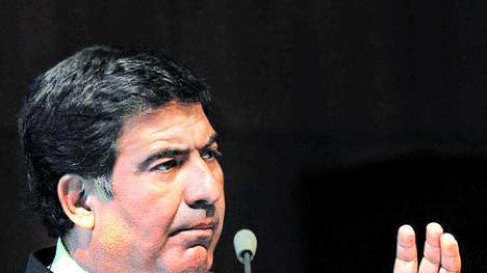 V�ctor Hugo se despega de Echegaray debido a las dudas del viaje a R�o