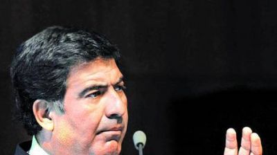 V�ctor Hugo se despega de Echegaray debido a las dudas del viaje a R�o