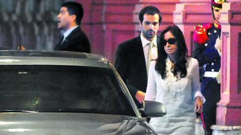 Cristina lleva un mes sin discursos y Parrilli dijo que �no necesita hablar�