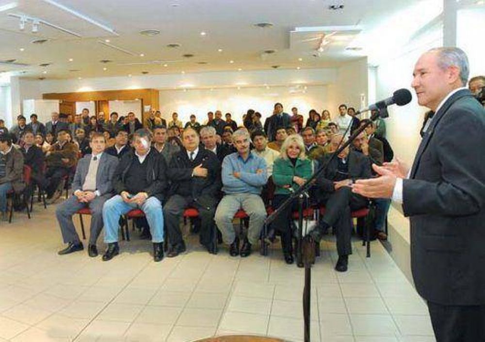 El programa "Mejor Vivir" distribuy� m�s de 25 millones entre municipios 