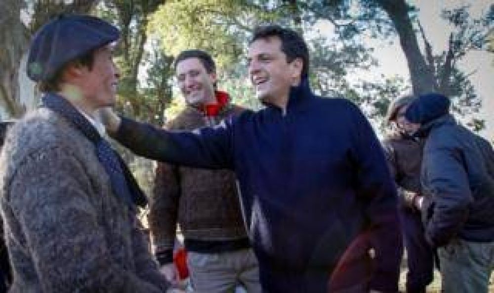 Massa visita General Madariaga