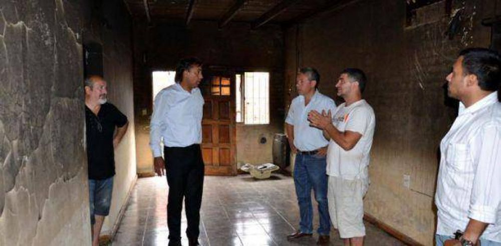 Asistencia a familia damnificada por incendio