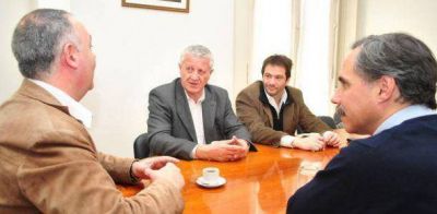 El Frente Renovador celebr� el llamado a paritarias