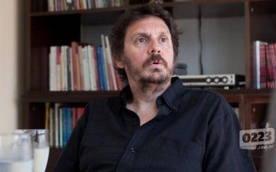 Pigna: "El golpe econ�mico en la Argentina siempre es posible"