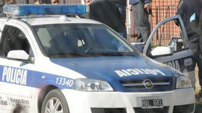 A Trompada Limpia: tres delincuentes detenidos por intentar sustraer una camioneta; los damnificados evitaron el robo a puro sopapo
