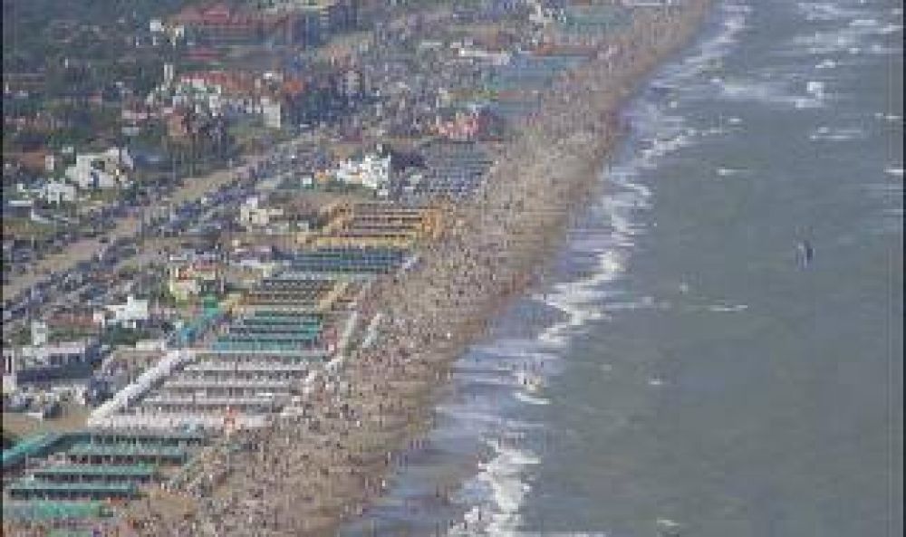 Vacaciones: Guardavidas de Pinamar hacen paro este domingo