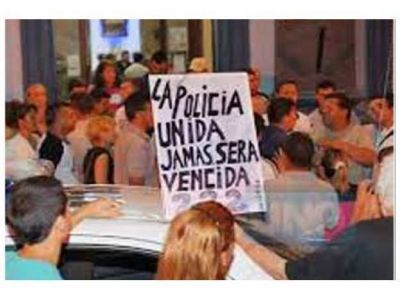 Acuartelamiento policial e interrogantes sobre la fuerza