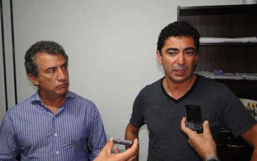 El gobernador Urribarri estuvo en Chajar� para brindar ayuda