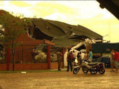 Violento temporal provoc� innumerables destrozos en Chajar�