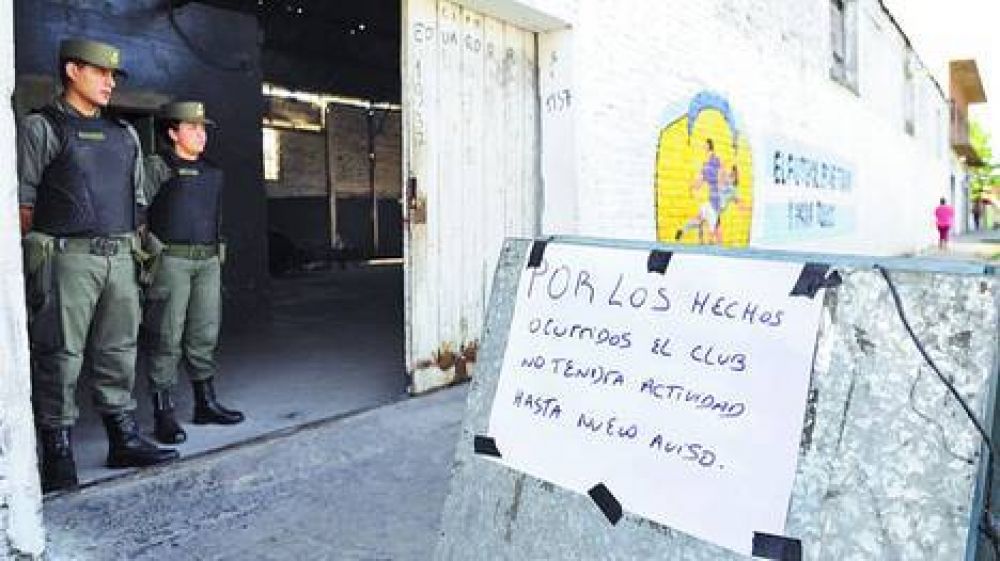 Asesinan a balazos a un gendarme desde una moto en movimiento