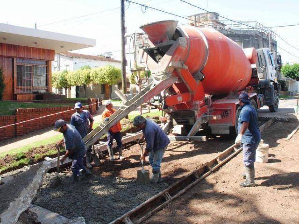 Se realizan intensas tareas para la repavimentaci�n de varias calles