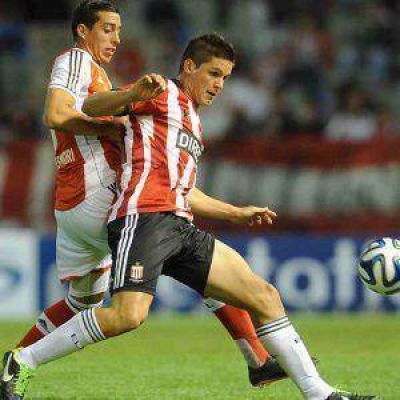 Estudiantes igual� con River en el inicio de la Copa de Oro