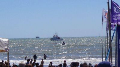 Prefectura realiz� un simulacro de rescate en la 2� Carrera de Aguas Abiertas