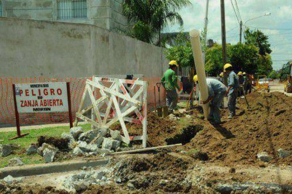 Se extiende el servicio de cloacas en El Palomar