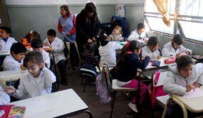 Piden sanciones por falta de vacantes escolares
