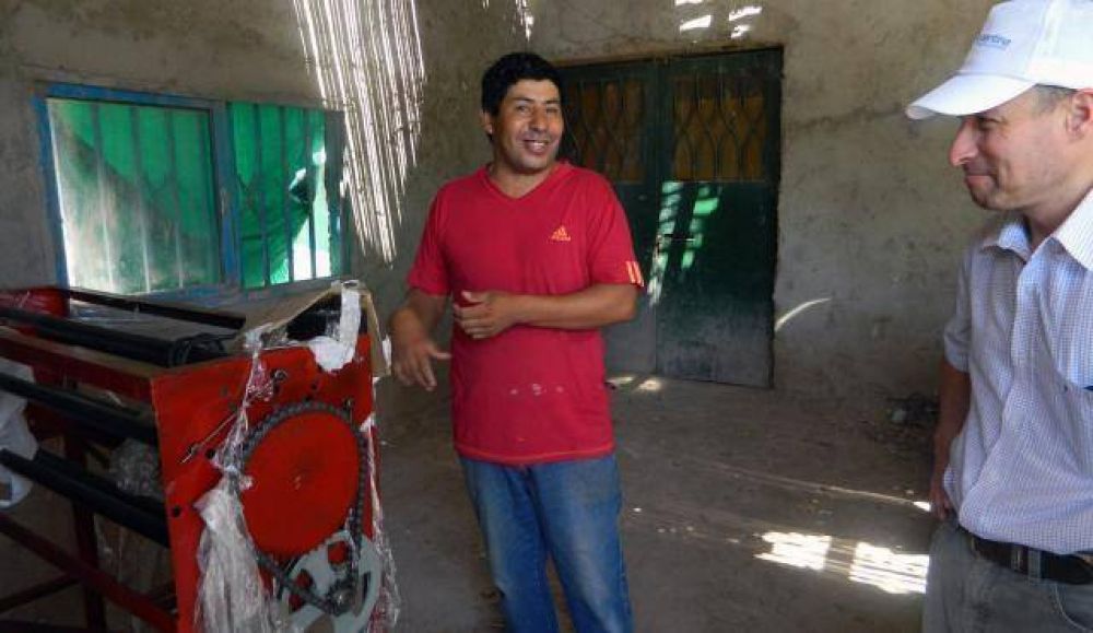 Desarrollo entreg� herramientas para trabajadores del cuero en Lavalle