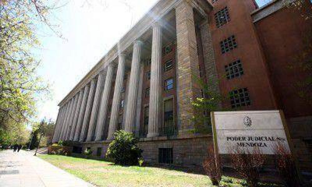 La Corte tuvo que intervenir en el escandaloso divorcio de dos abogados mendocinos
