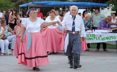 Hinojo celebrar� su 127� aniversario con una gran fiesta