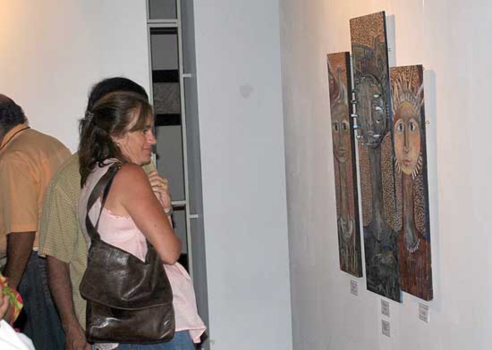 Convocatoria abierta para participar de �Arte x Mujeres� 2014