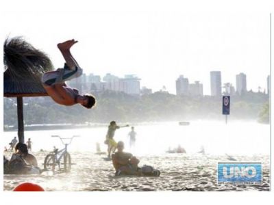 La playa del Thompson se llen� de m�sica y deportes extremos