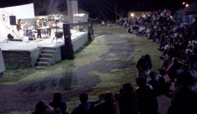 Hubo noche de m�sica en el Balneario Reta