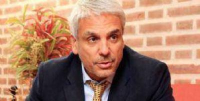 El ministro Coco exigi� mejoras en la pol�tica energ�tica nacional