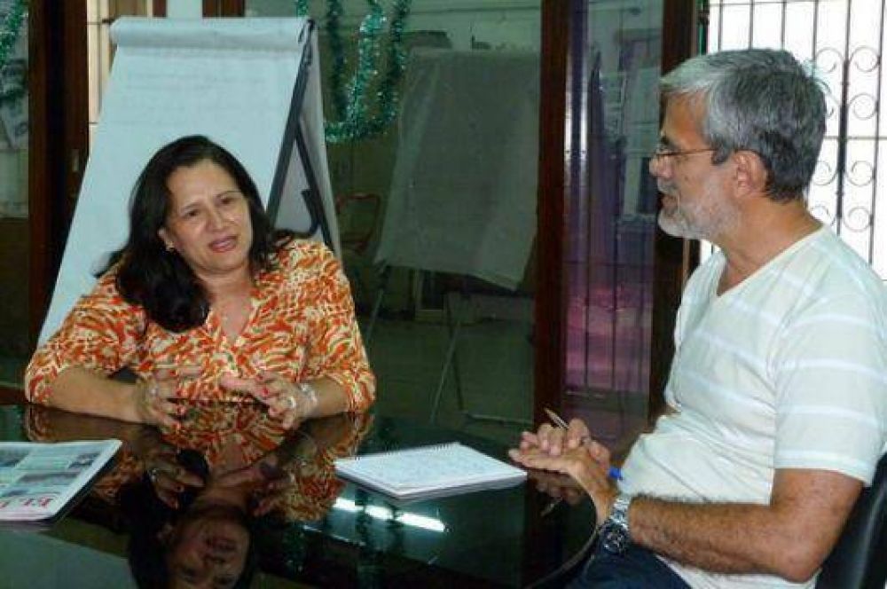 "Los dirigentes pol�ticos tenemos una gran deuda con los ciudadanos"