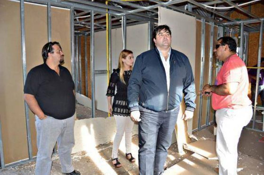 Ivovich recorri� obras junto al intendente Mercado
