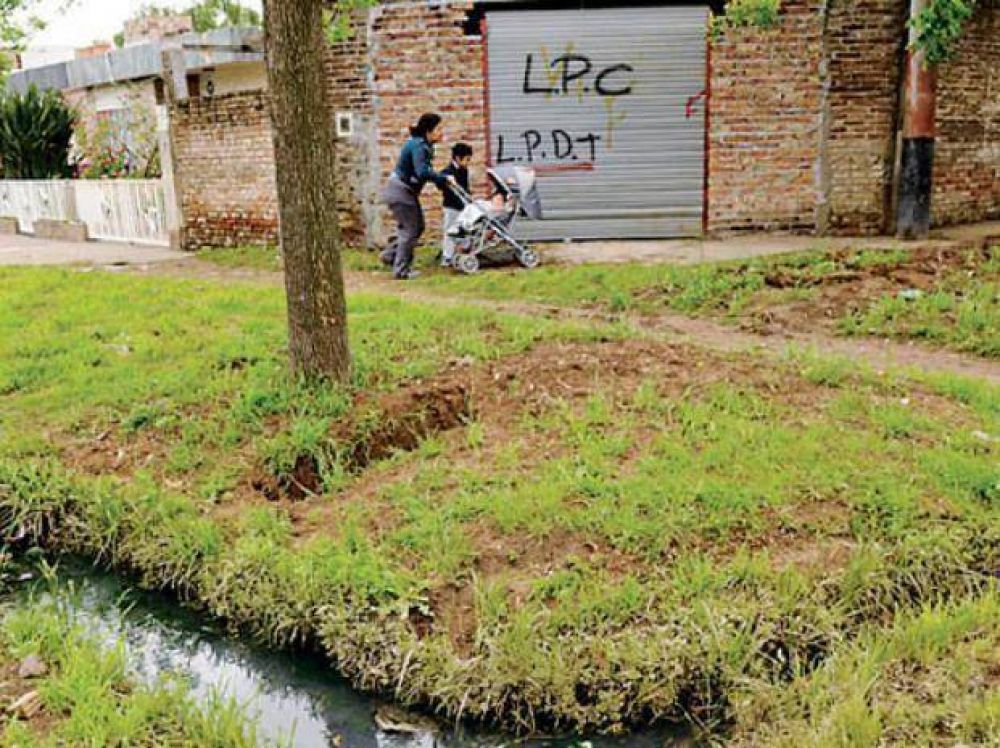 El gobierno provincial anunci� que construir� cloacas en seis barrios de Rosario