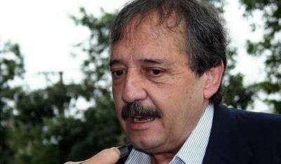 Alfons�n en contra de trasladar la Capital
