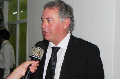Dom�nguez asegura que el gobierno desfinancia a empresas estatales