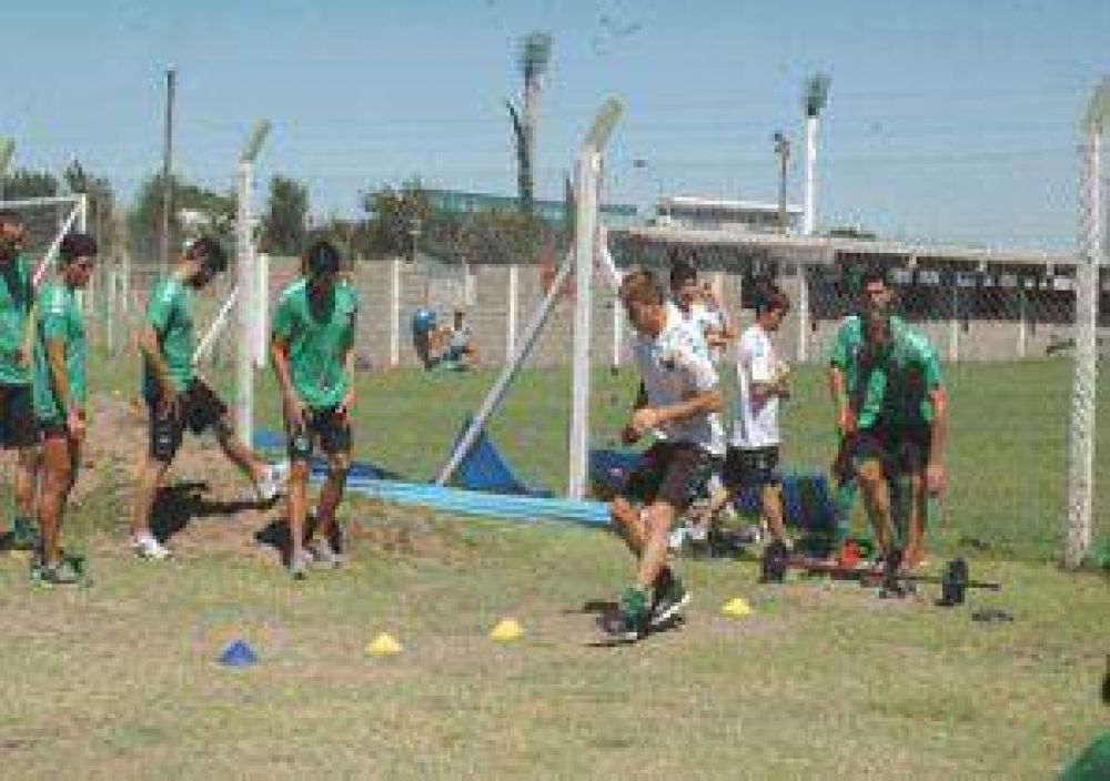 Sarmiento juega el primer amistoso de la pretemporada