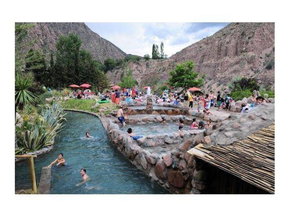 El Gobierno de Mendoza present� la oferta tur�stica, deportiva y cultural del verano