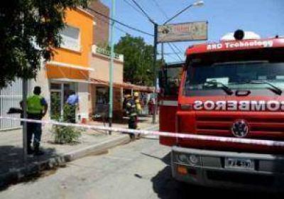 Incendio en un local del centro neuquino