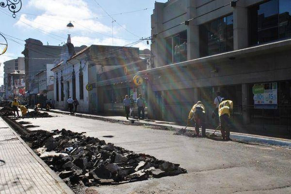 La Comuna inici� la repavimentaci�n de 44 cuadras del centro de la Ciudad