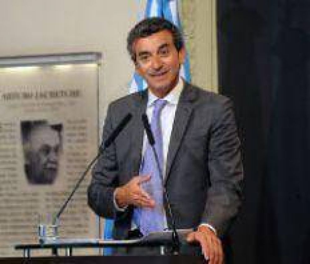 Randazzo se anot� en la carrera para 2015