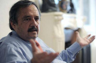 Para Alfons�n, "el Frente Renovador es la continuidad de los '90"
