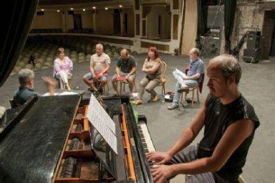 Zurich Gala del Mar 2014: Afinan las voces antes de la presentaci�n oficial 