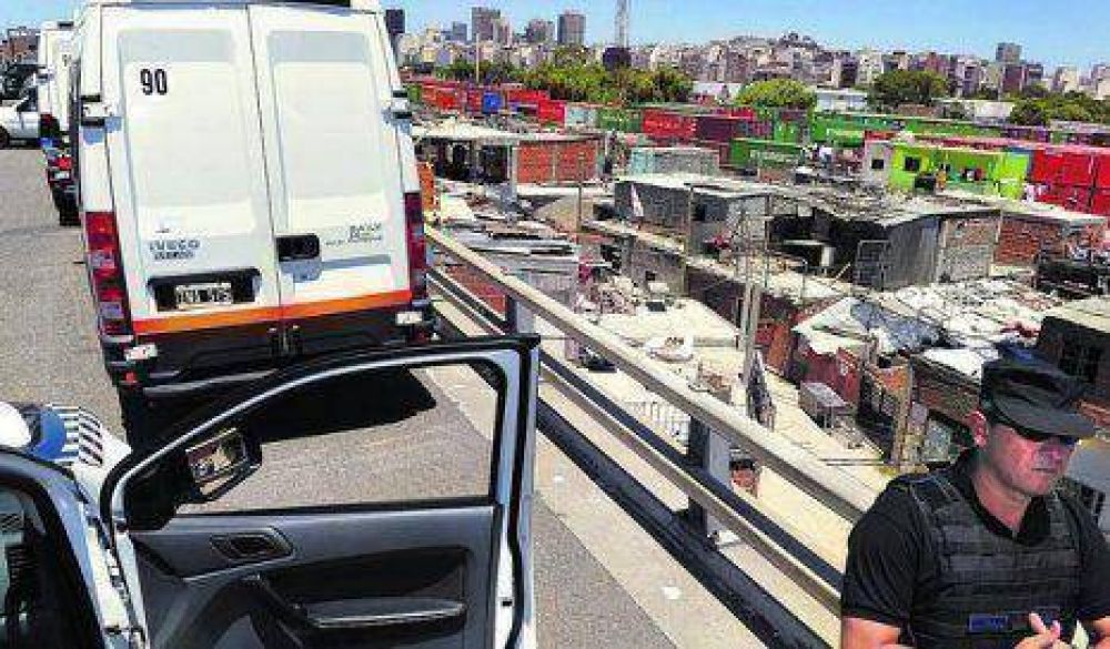 Custodian la autopista Illia para evitar nuevos piquetes