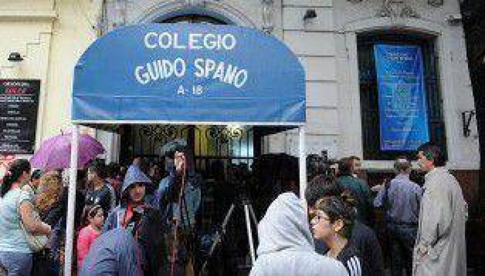 A la Justicia por la continuidad del colegio Guido Spano