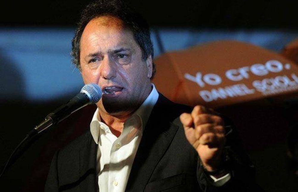 Scioli y su optimismo contra los �predicadores de escenarios apocal�pticos�