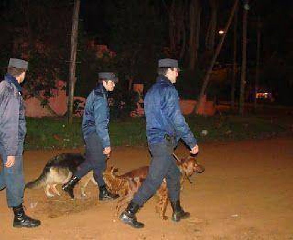 Intensifican controles de prevenci�n del delito en distintos barrios