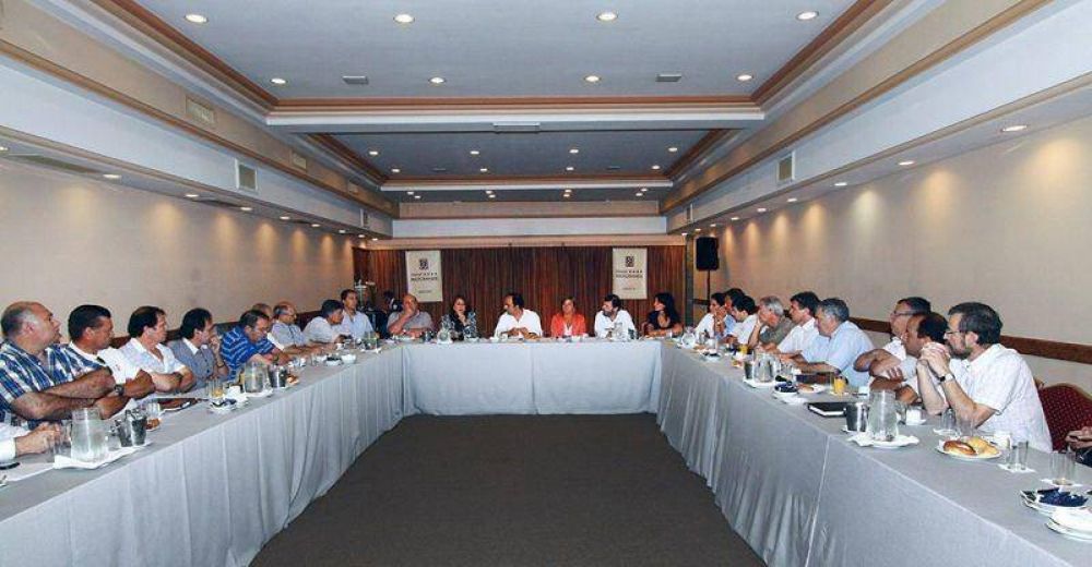 Reuni�n del Plenario de intendentes y presidentes comunales provinciales