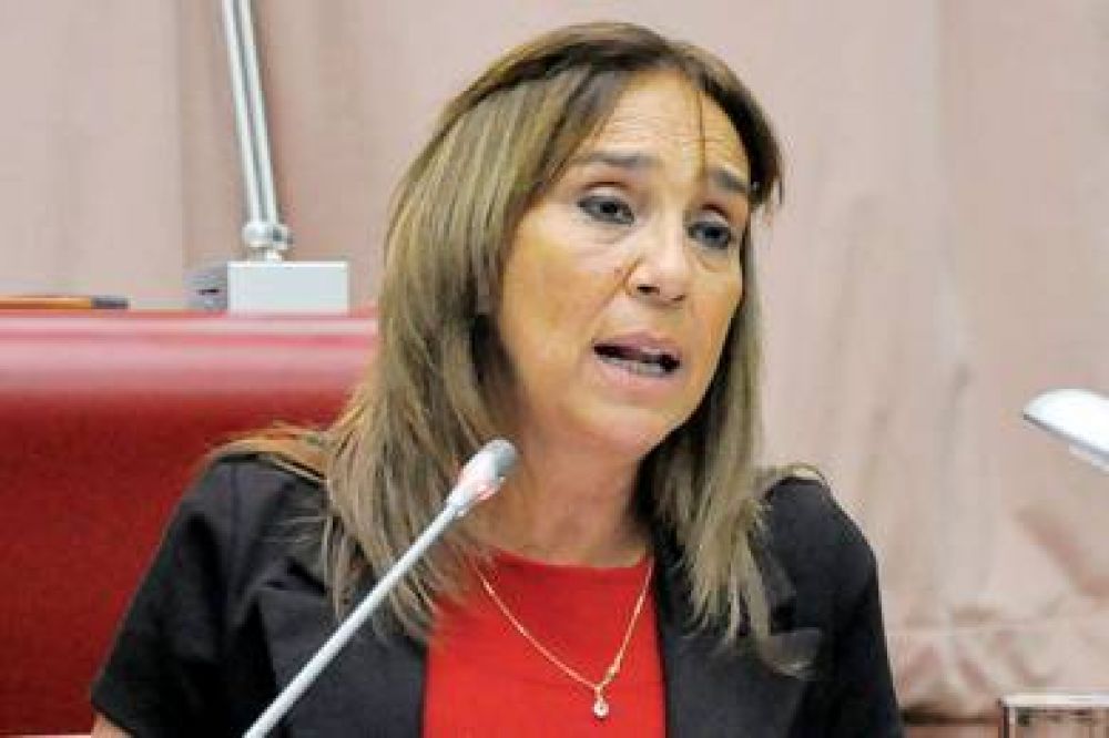 �Ika� Mart�nez lo cruz� a Yahuar que tambi�n quiere �tallar� en el contrato con YPF