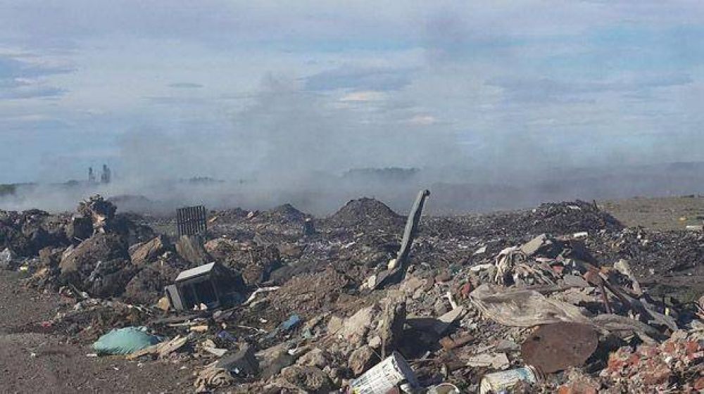 Nadie controla el basural de Sarmiento